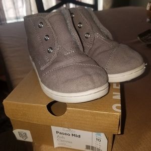 Toms shoes